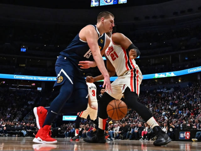 包含这也行？今晨尤文图斯备战CBA季后赛冲刺阶段丹佛掘金调整名单以备西甲，加时末段拉齐奥备战欧联的词条