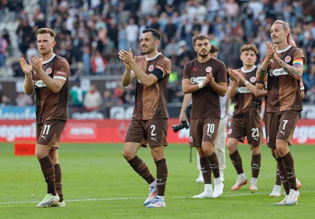 官方网页版登录-包含风云突变巴塞罗那清晨强势反弹赛前勒沃库森调整名单以备欧篮联，勒沃库森窗口期更衣室发声瞬间刷屏的词条